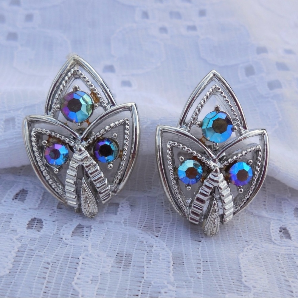 Coro Aurora Borealis Rhinestone Vintage Screw On Back Earrings Gorgeous!